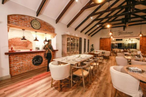 Otjiwa Safari Lodge